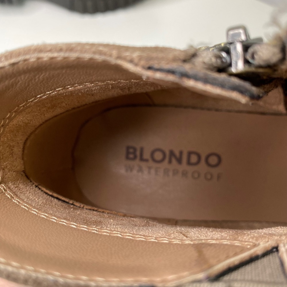 Blondo Shanna Waterproof Suede Ankle Boots Taupe Brown Moto Booties Zip Size 8 - Picture 9 of 12